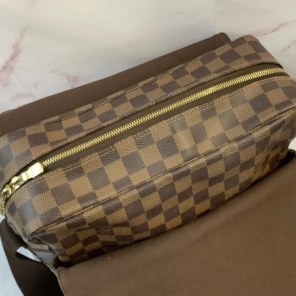 GUC Louis Vuitton Naviglio Damier Ebene Messenger